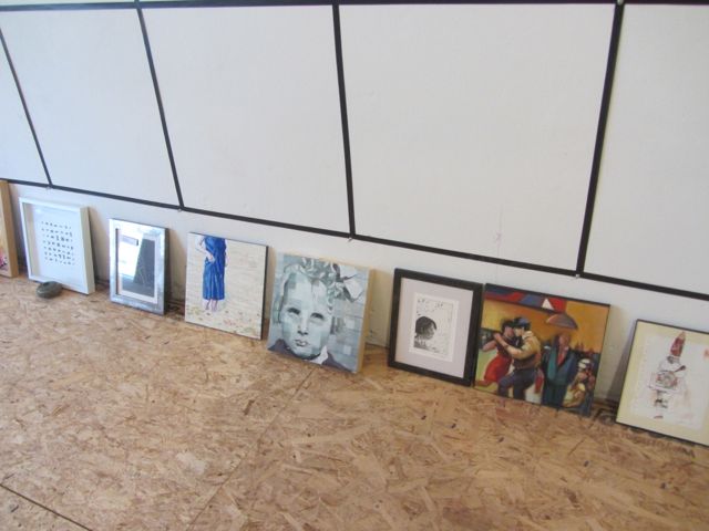 SMALL PIECES