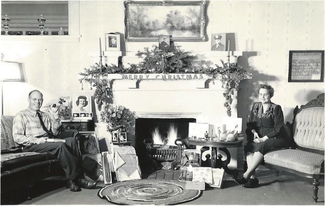 224...Christmas with HJ & Bess