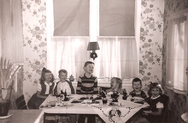 Hull cousins in the kitchen