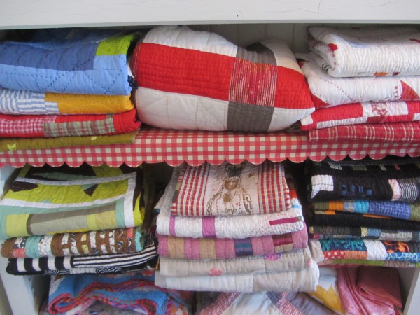 Quilt shelf
